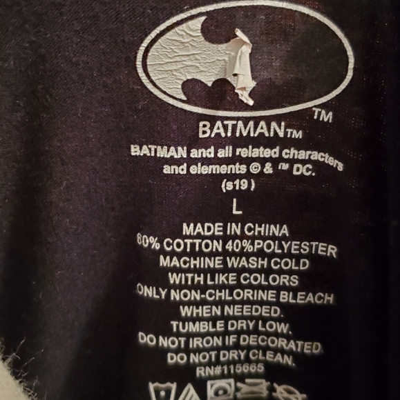 Mens Batman Dark Knight Long-sleeve Shirt size L - Picture 3 of 3